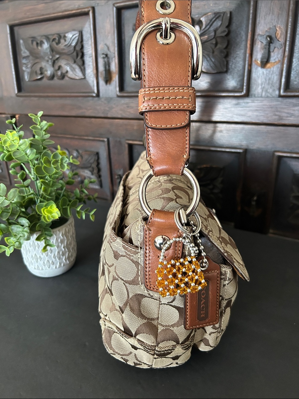 Vintage Y2K Coach SoHo Signature Pockets Flap
Braided Strap Brown Shoulder - Picture 4 of 17